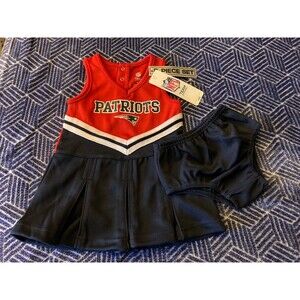 NEW ENGLAND PATRIOTS TODDLER 2 PIECE OUTFIT NFL SIZE 12 MONTHS NEW WITH TAGS